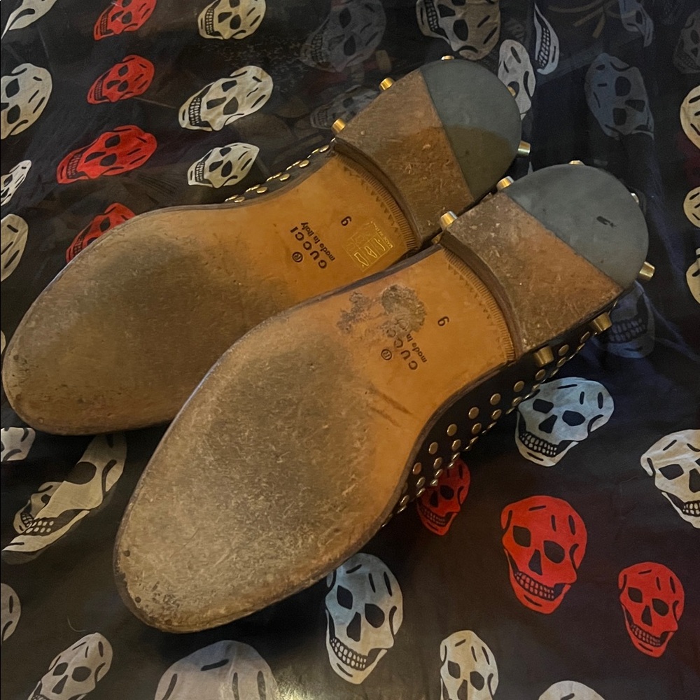 SUNDAY SPECIAL 2017 Gucci Sagan Black Loafers with Gold Studs - Picture 2 of 6